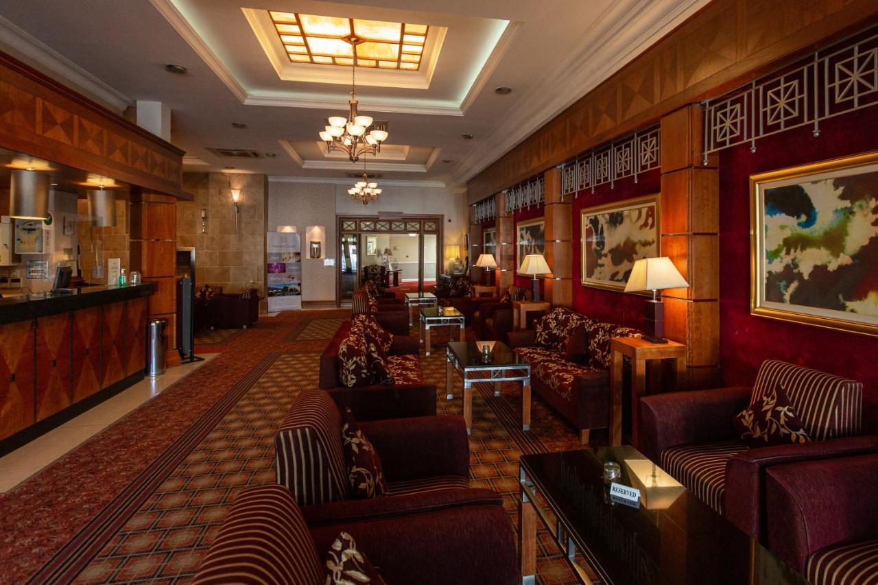 Hamlet Court Hotel Johnstown Bridge Exterior foto